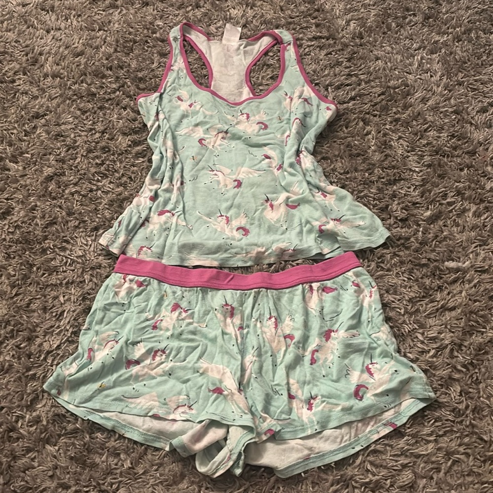 Unicorn pajama set!!